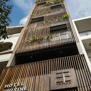 3* Hotel Triple E